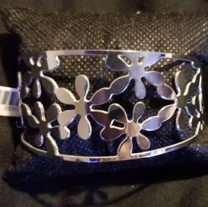 Dainty Daisies Silver Bracelet